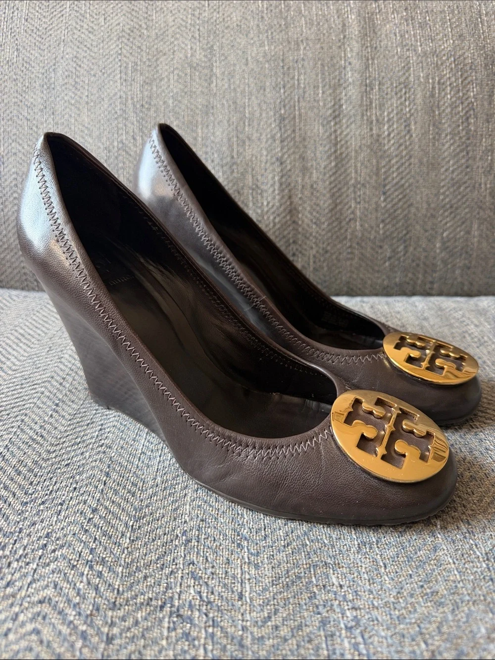 Tory Burch Alice Women’s Brown Leather Wedge Heels Size: 9.5M